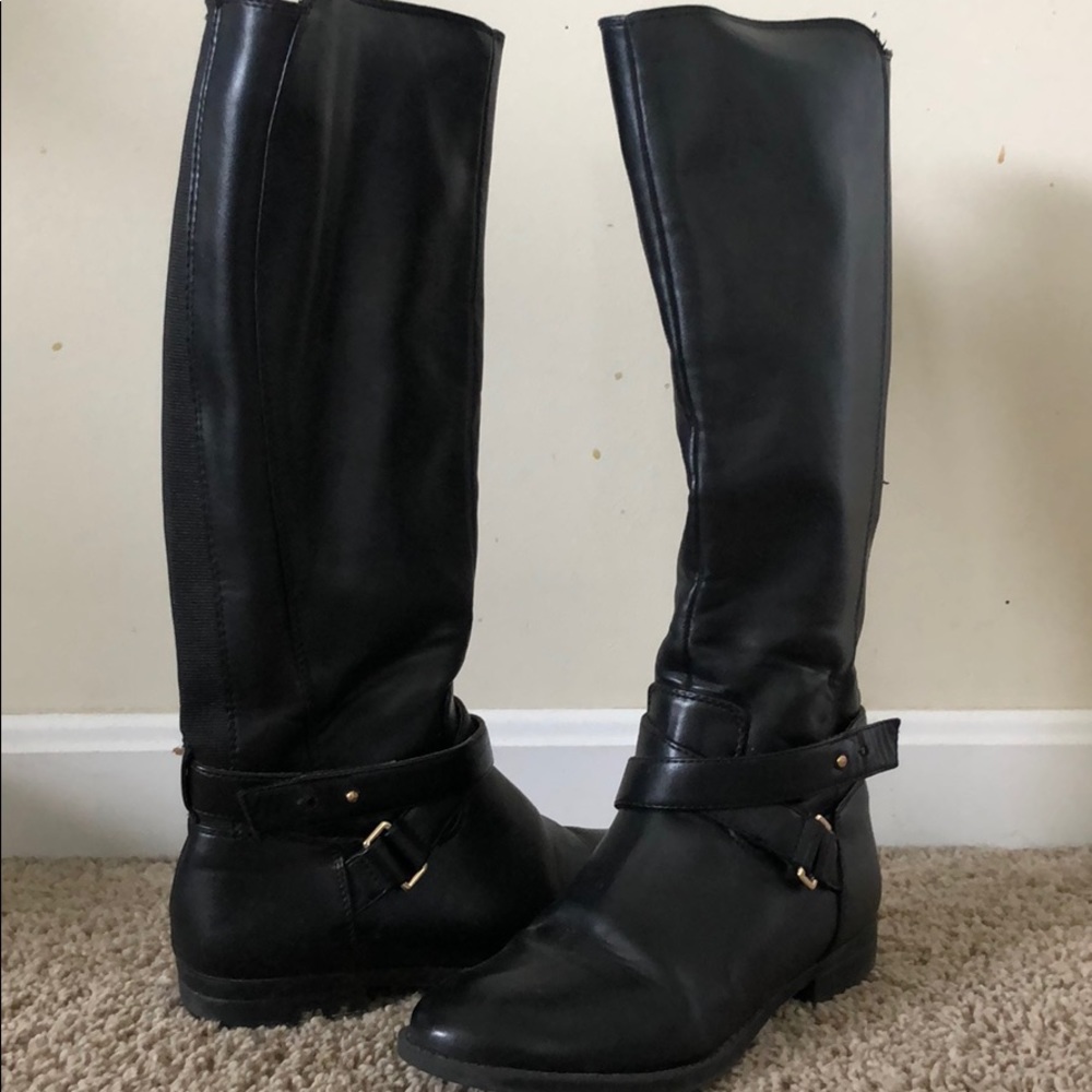 Black Boots - Picture 1 of 1